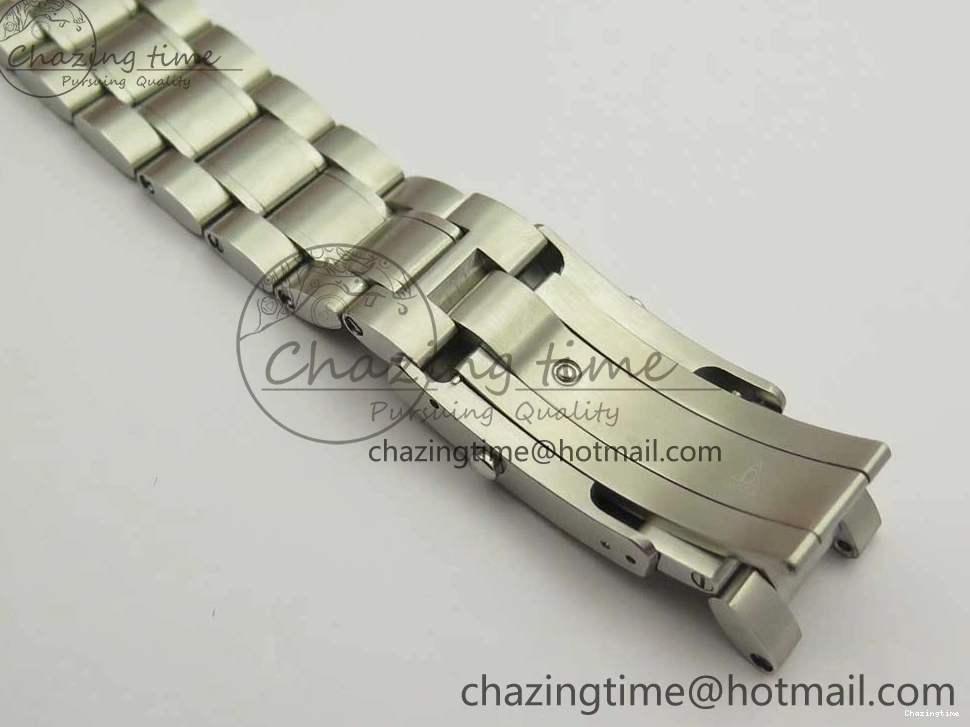 0318 WaterResistant Speedmaster SS Sapphire Crystal Panda White Black Dial on SS Bracelet Manual Winding Chrono Movement 7956